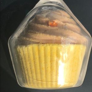 Cupcake Bath Bomb